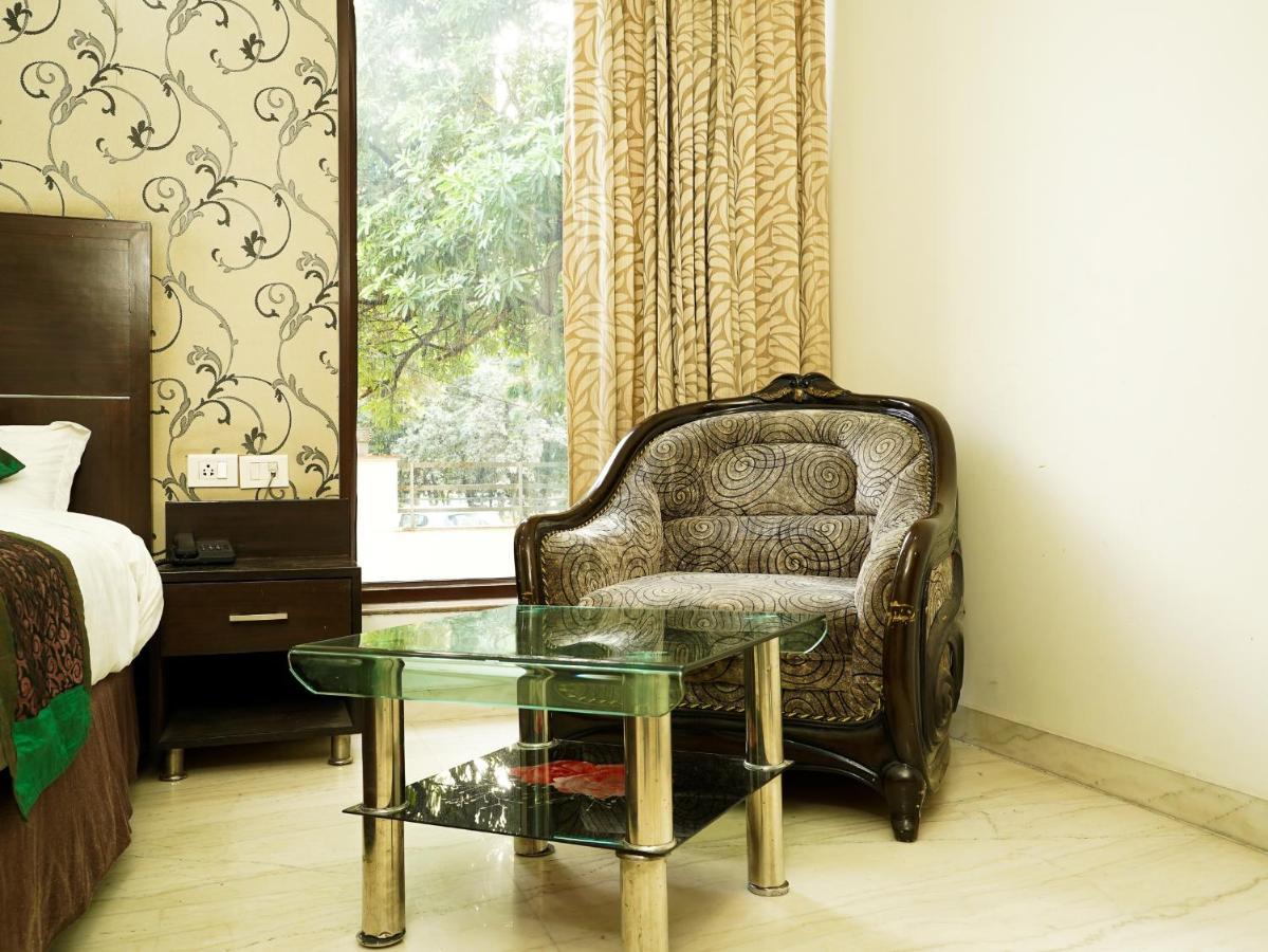 Lime Tree Hotel Sushant Lok Gurgaon Sector 29 Next To Iffco Chowk Metro Exterior foto